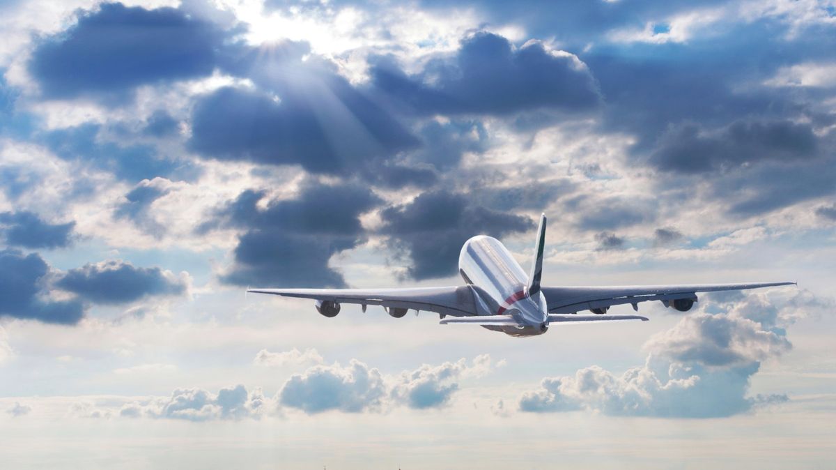 Letadla a hluk nad Prahou. Městské části dostanou od letiště peníze